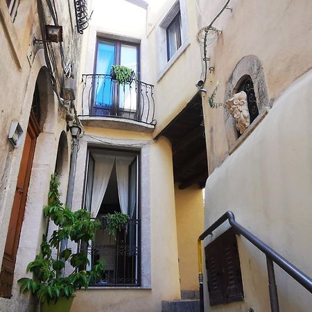 Donna Rosa - Main Avenue Villa Таормина Екстериор снимка